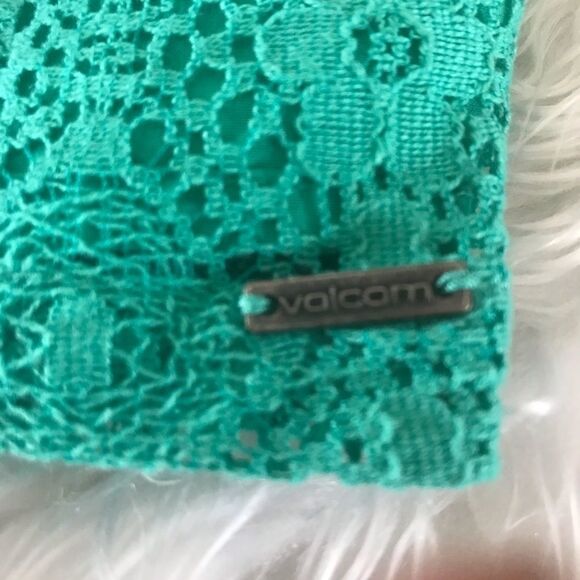 ⚜️Volcom Skirt⚜️6 For $25  - Picture 4 of 7